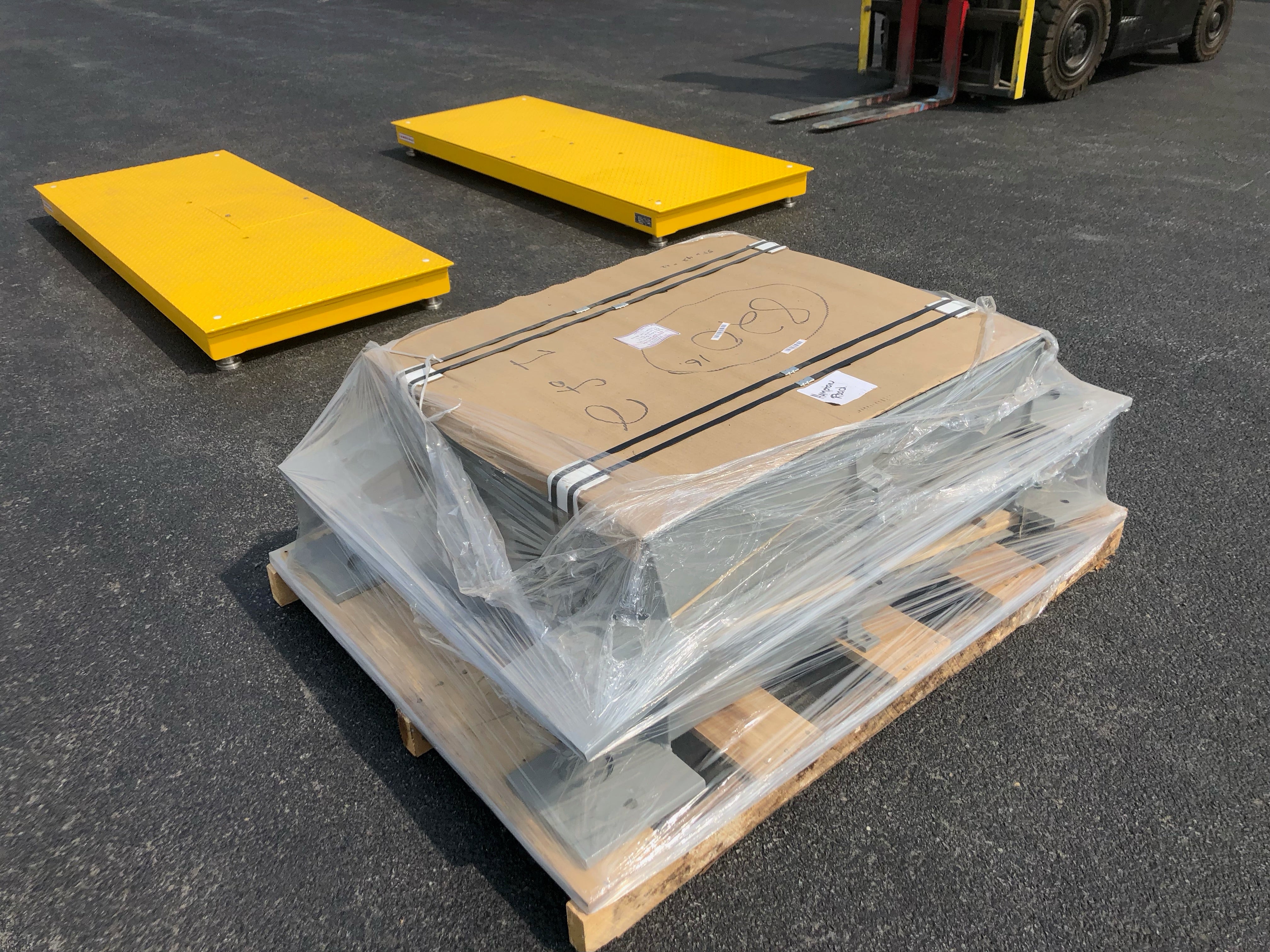 BRAND NEW Cambridge 700PAW-HD Axle Weighers, 32 "x 84", 30K capacity each pad