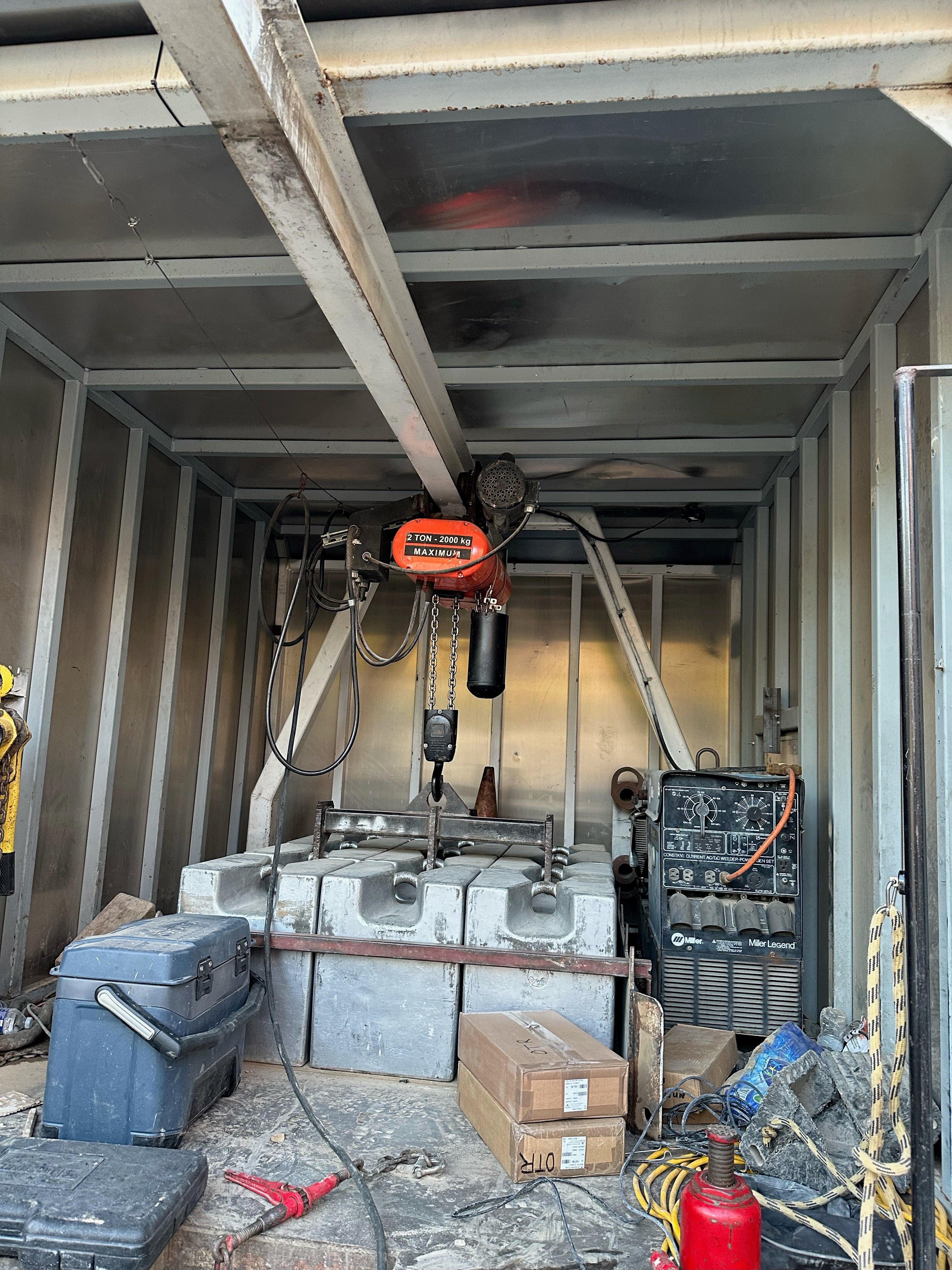 Used 2014 Kenworth Box Test Truck w/Hoist