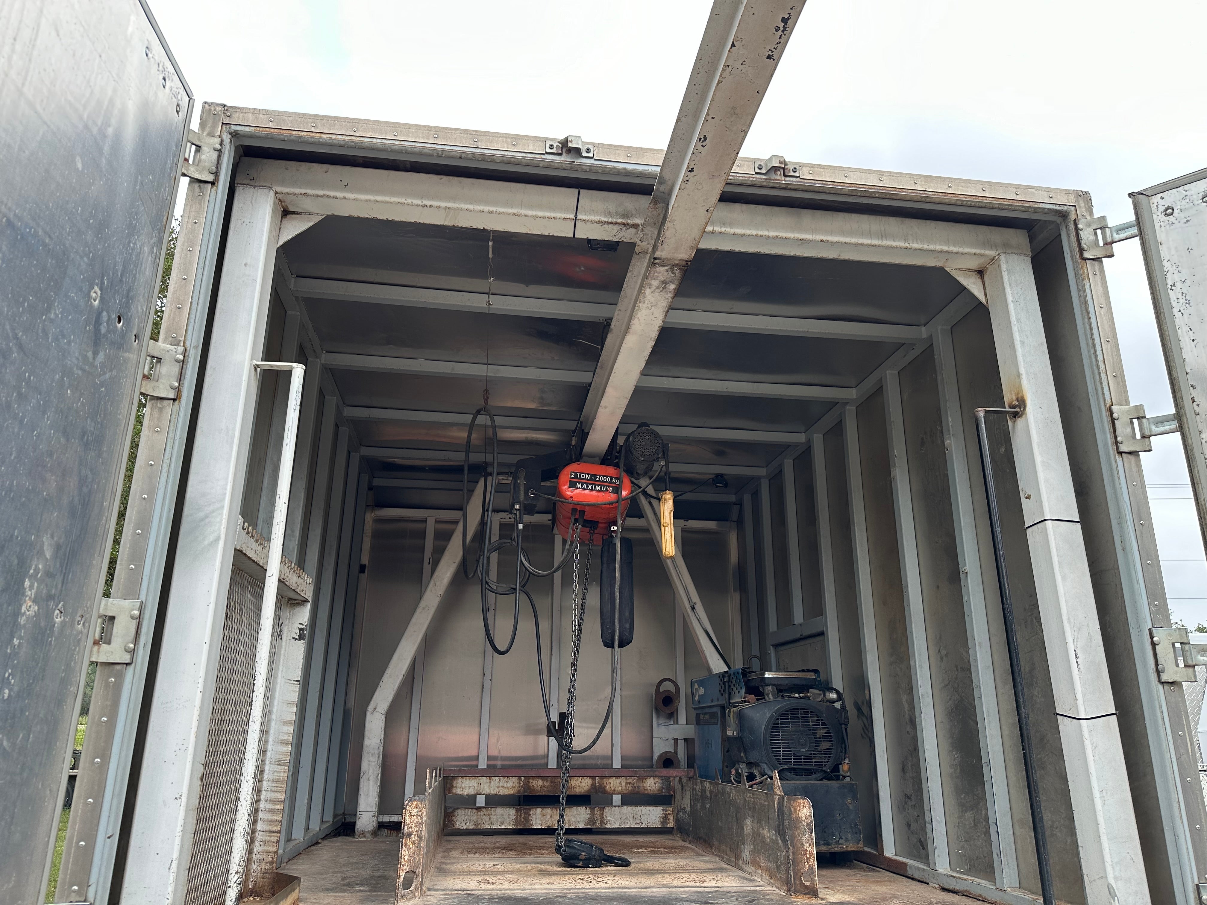 Used 2014 Kenworth Box Test Truck w/Hoist