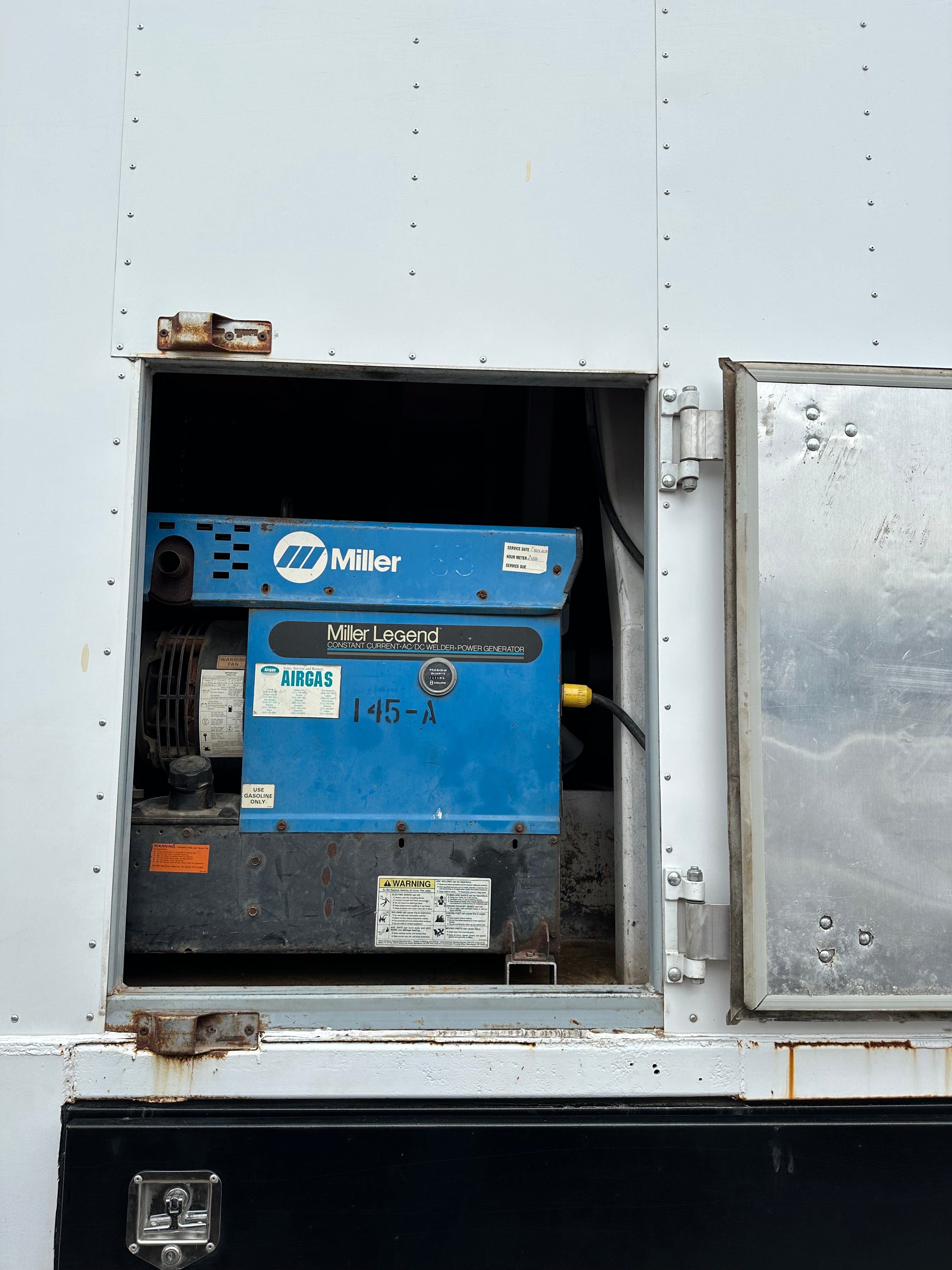 Used 2014 Kenworth Box Test Truck w/Hoist