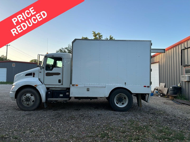 Used 2014 Kenworth Box Test Truck w/Hoist