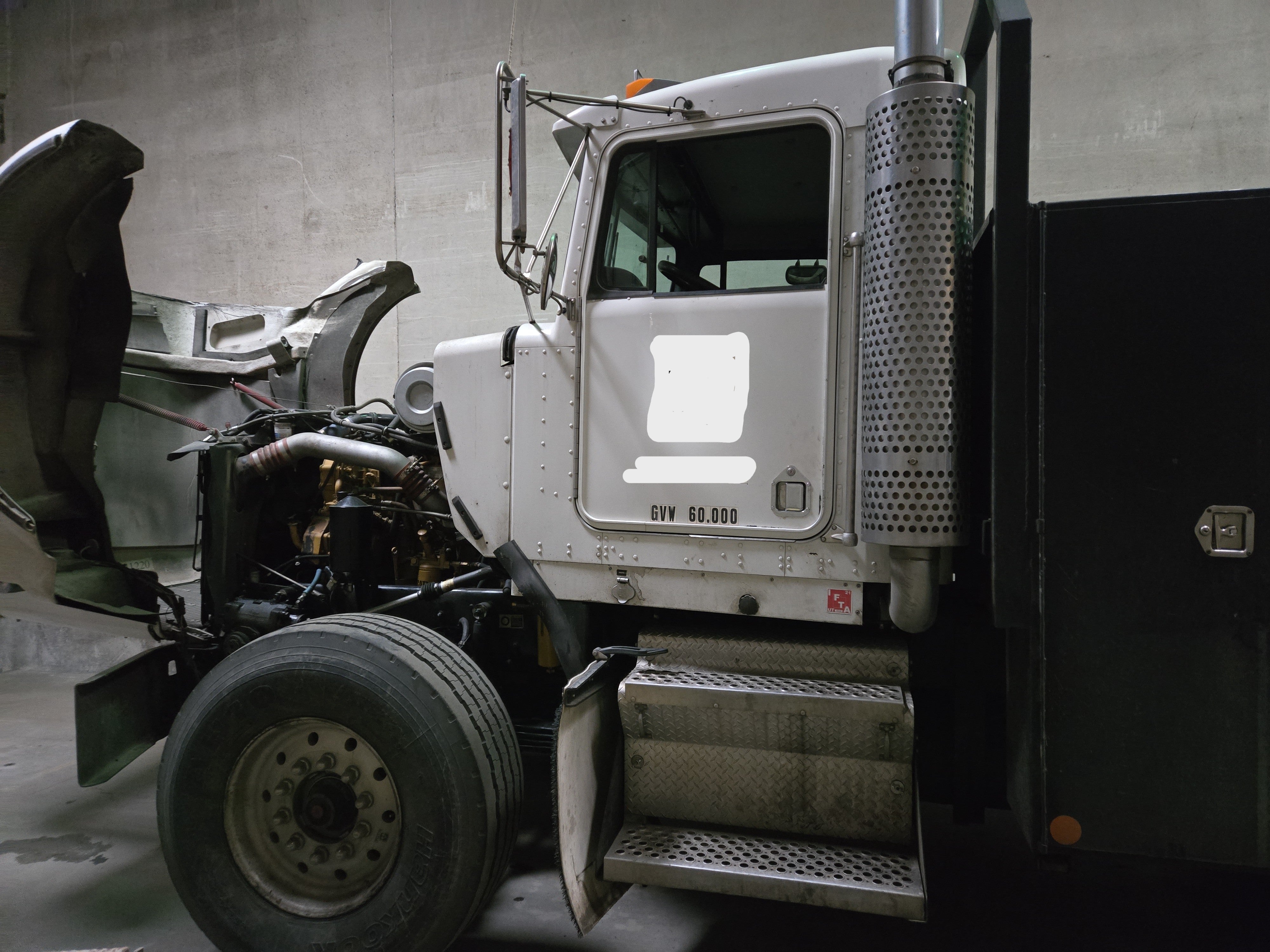 Used 2004 Kenworth T-800B Test Truck with Hiab 200C Boom Crane