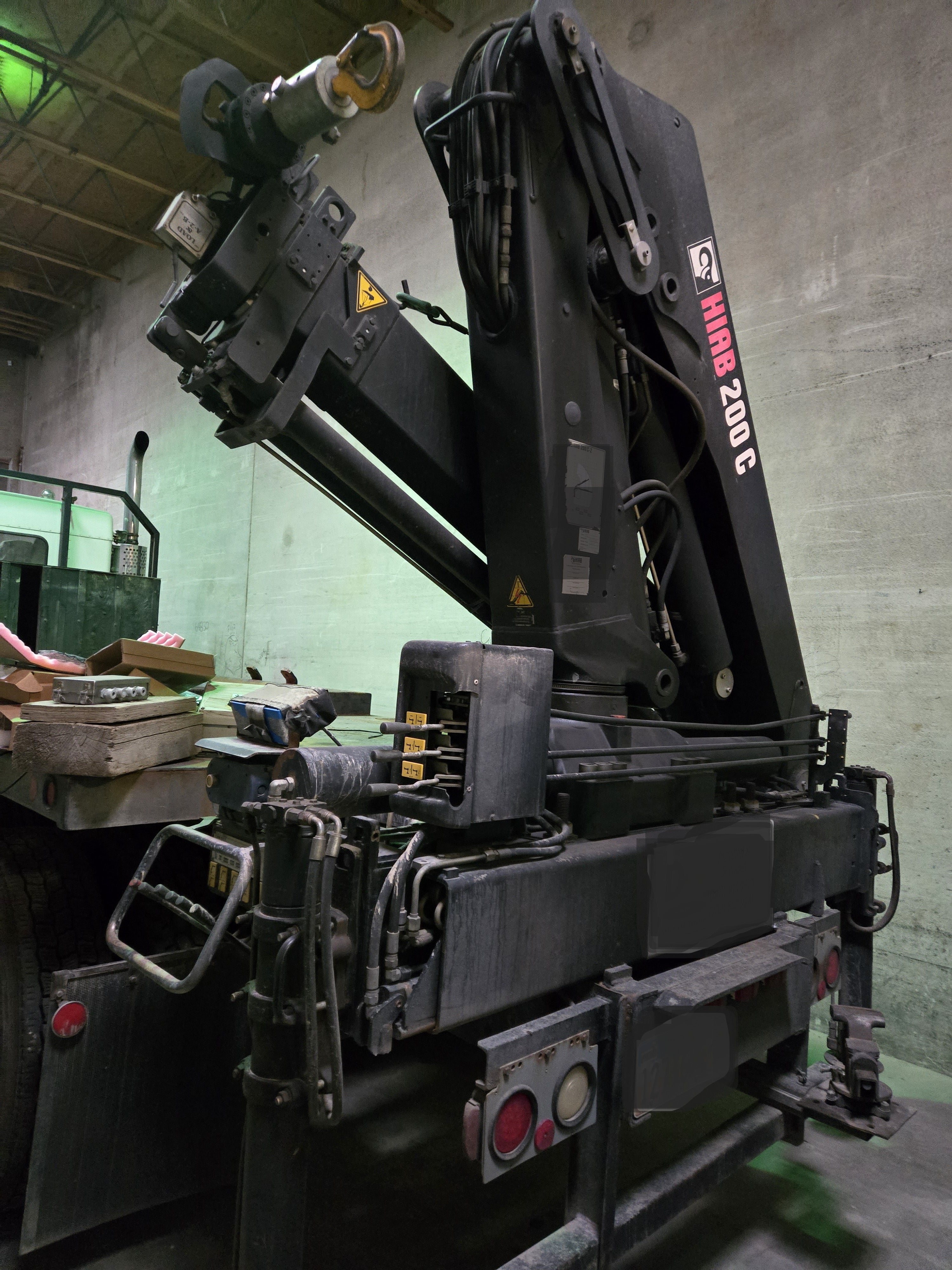 Used 2004 Kenworth T-800B Test Truck with Hiab 200C Boom Crane