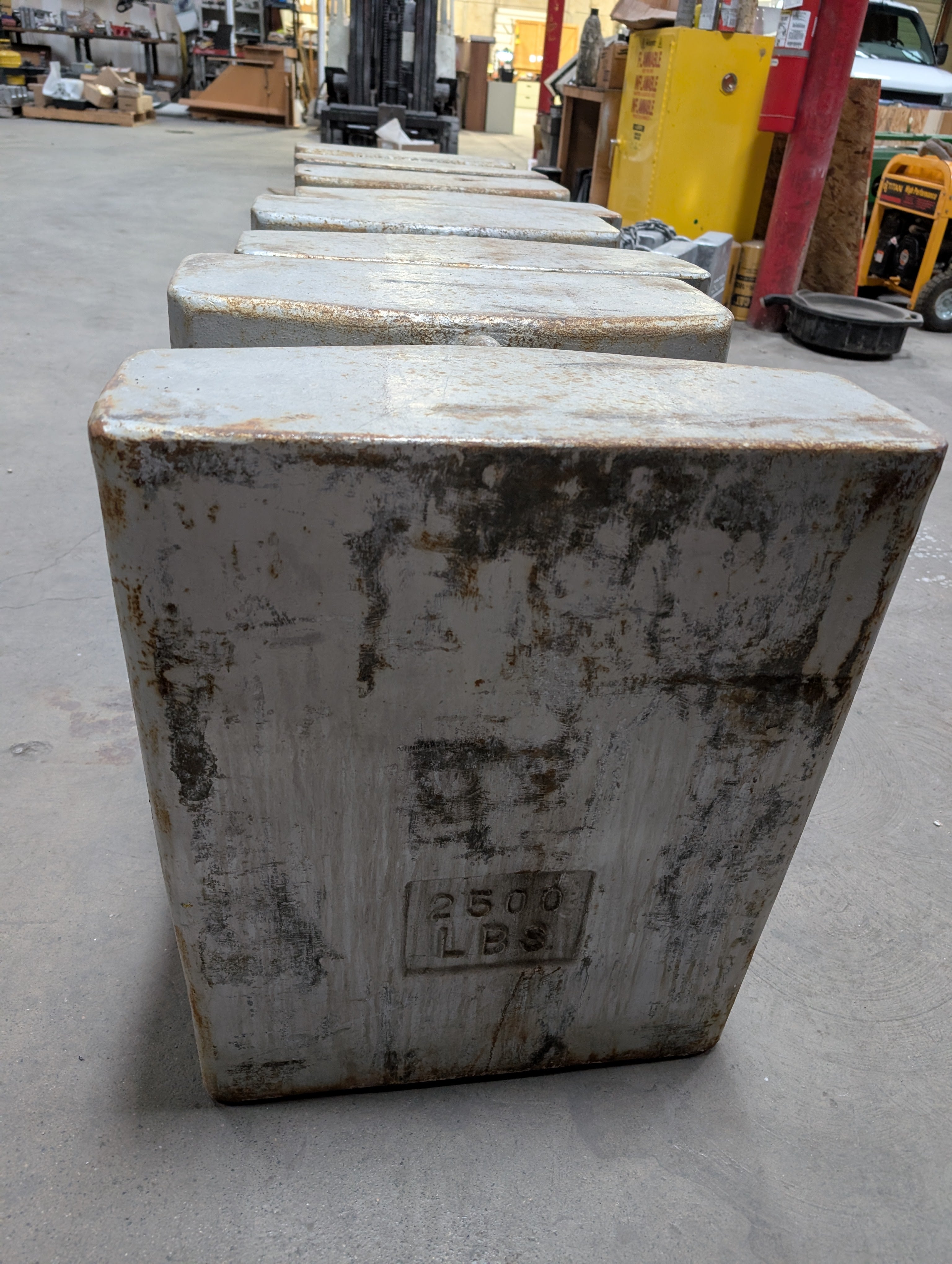 (4)Used 2,500 lb Block Test Weights