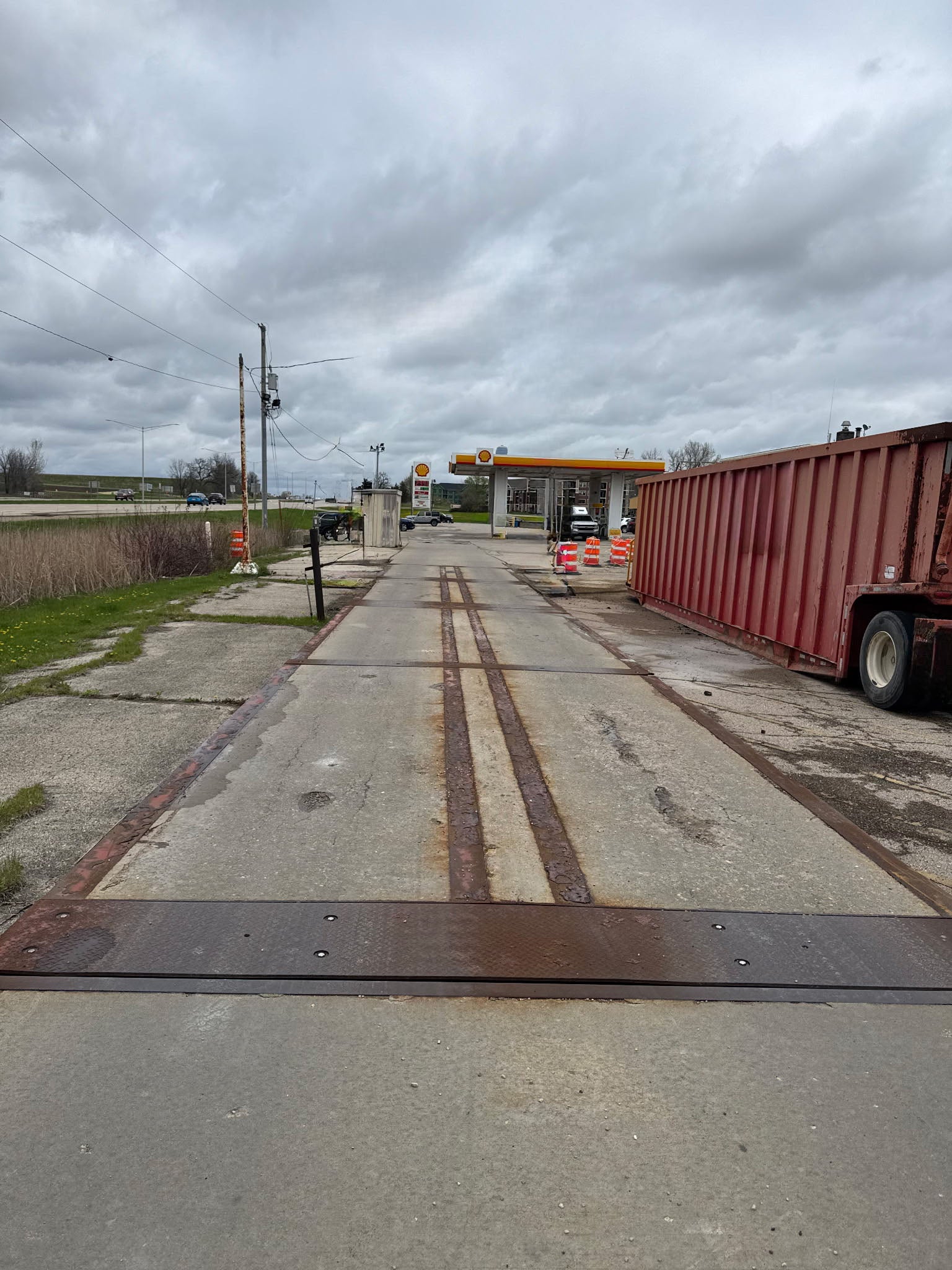 Pre-Owned B-Tek 72x11 Concrete Deck Truck Scale – Wisconsin