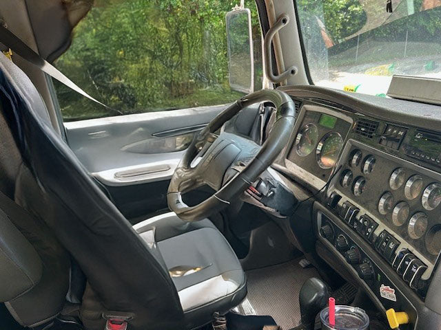 2015 Kenworth T800 Test Truck with Kanawha Crane System – Used Heavy-Duty Box Truck for Sale