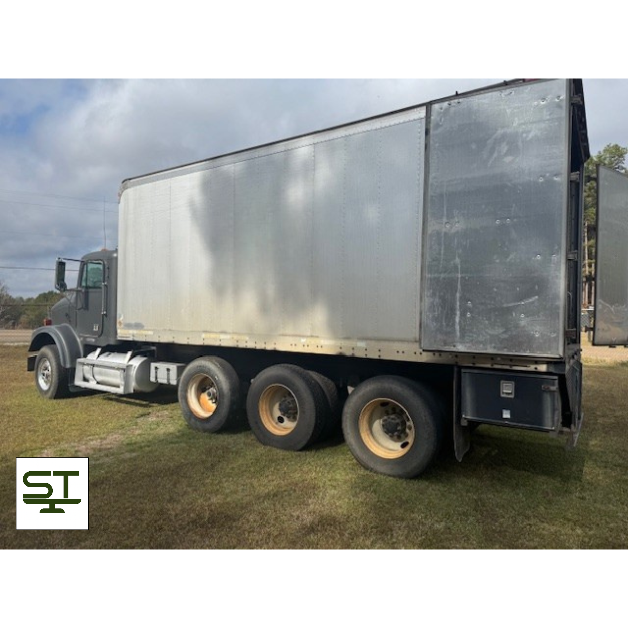 Used 1997 Freightliner Test Truck with Telescoping Boom Crane – For Sale in Mississippi