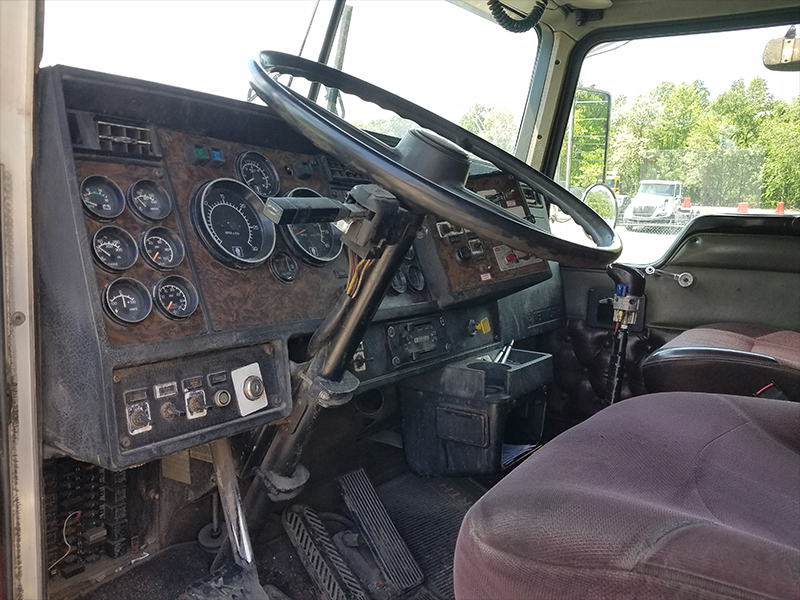 Used Kenworth Test Truck with Tiffin Crane and Cart - For Sale in New Jersey