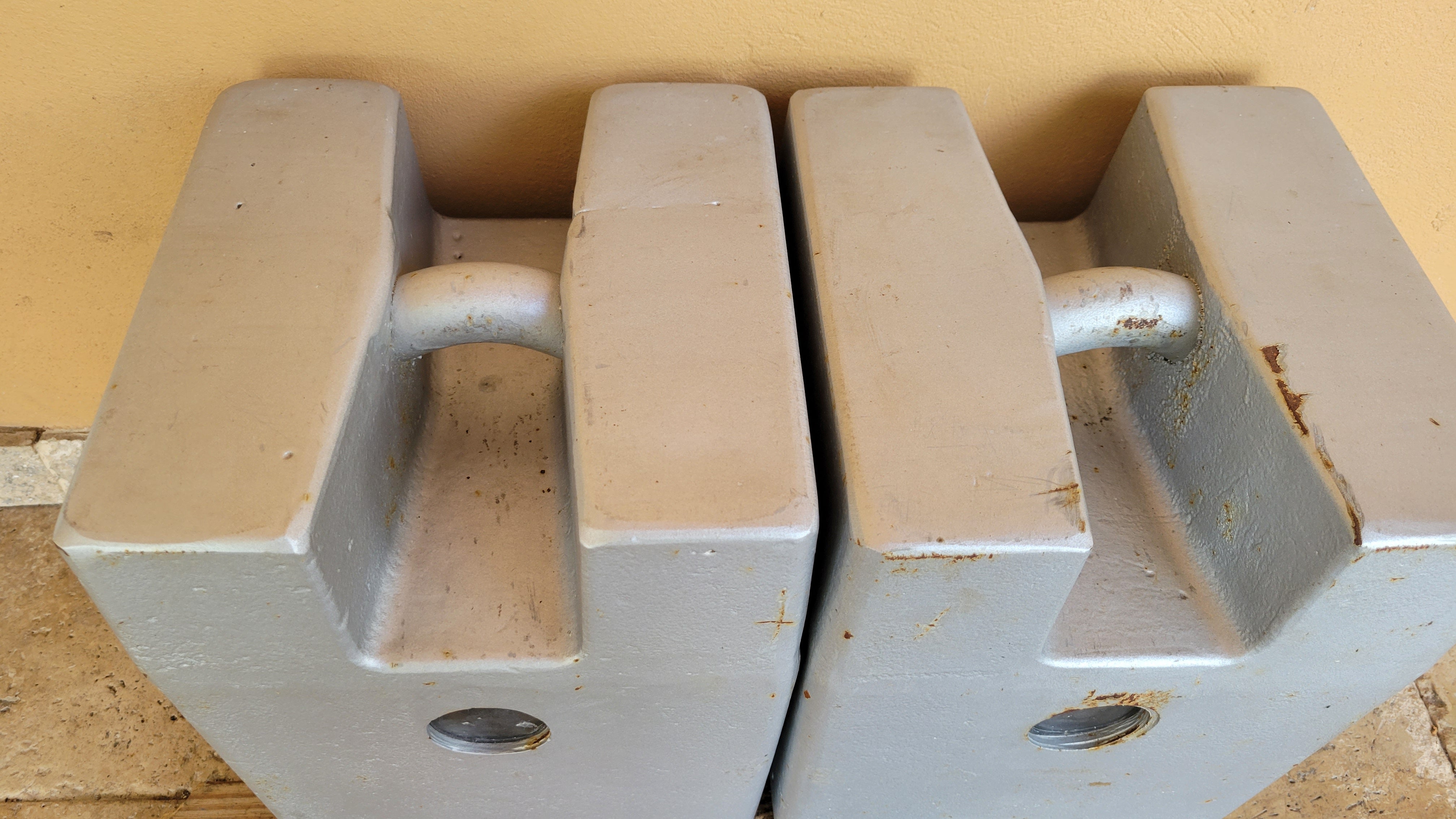 Like New Rice Lake 250lb Cast Iron Test Weights, 2 Available - For Sale in Florida