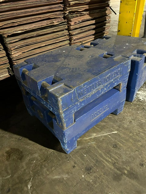 Lot of Mettler Toledo Test Weights, OIML M1 1,000 kg and 2,000 kg