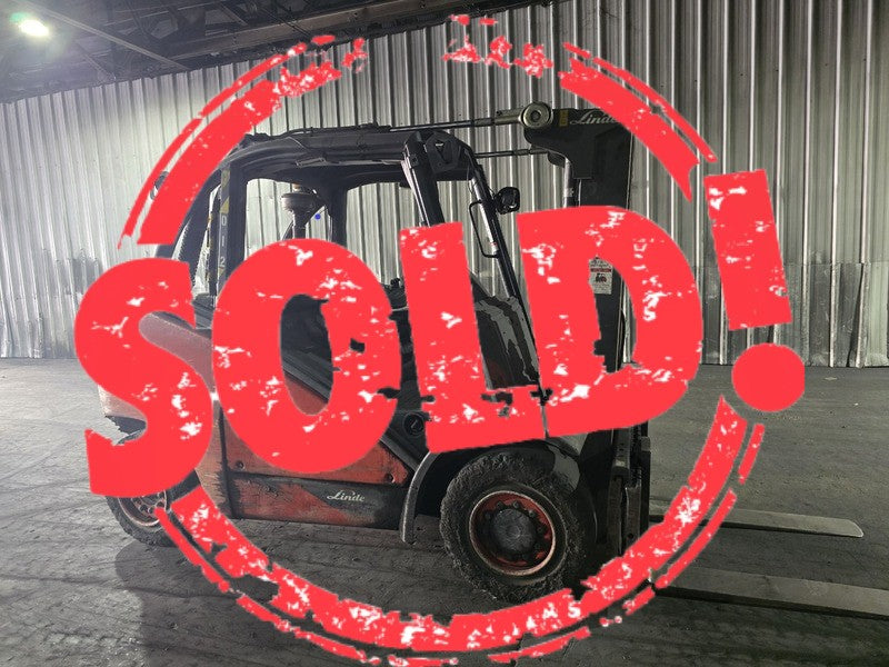 Lot of Used Linde Forklifts Models H50 (7 units) and H30 (1 unit)