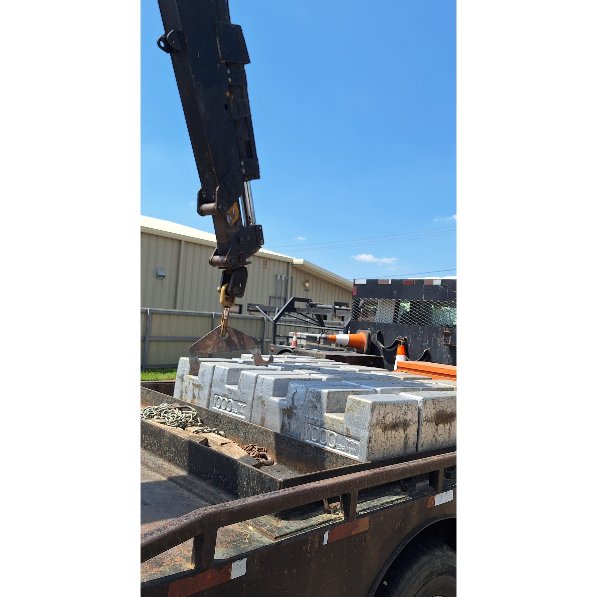 2007 International 4400 Test Truck with IMT 725-2H Crane – Texas