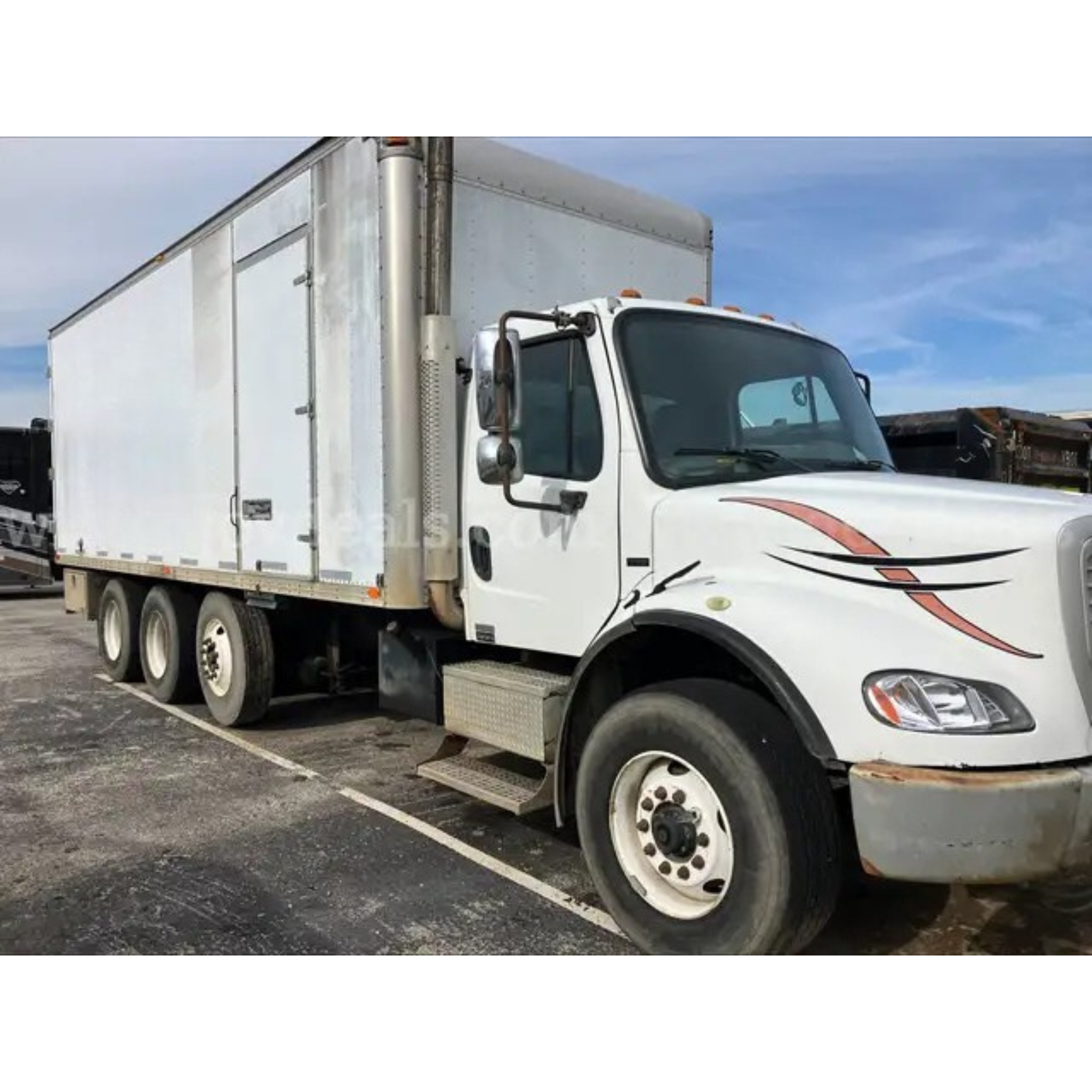 Used 2005 Freightliner M2 Test Truck with Kanawha Crane System - TN