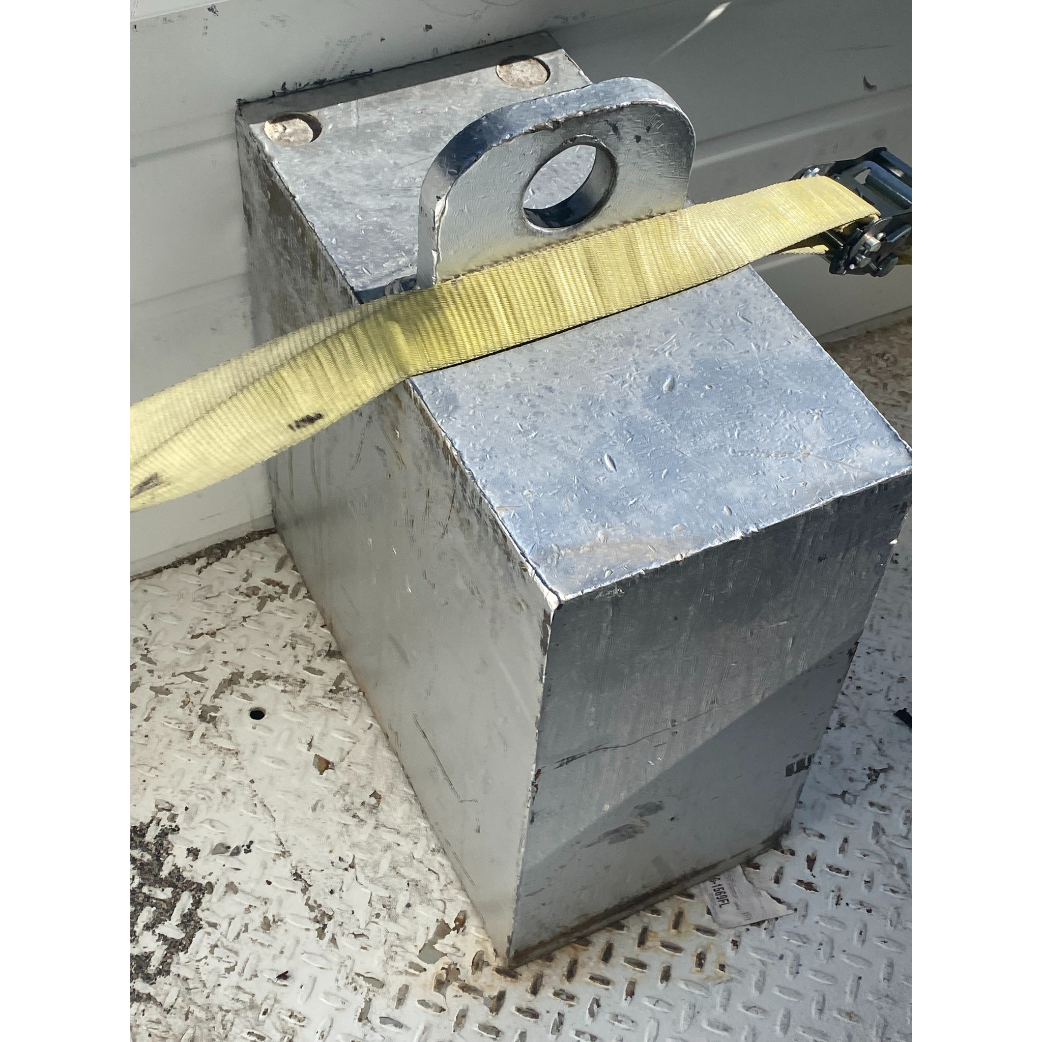 Used 1000 LB Test Weights – UT