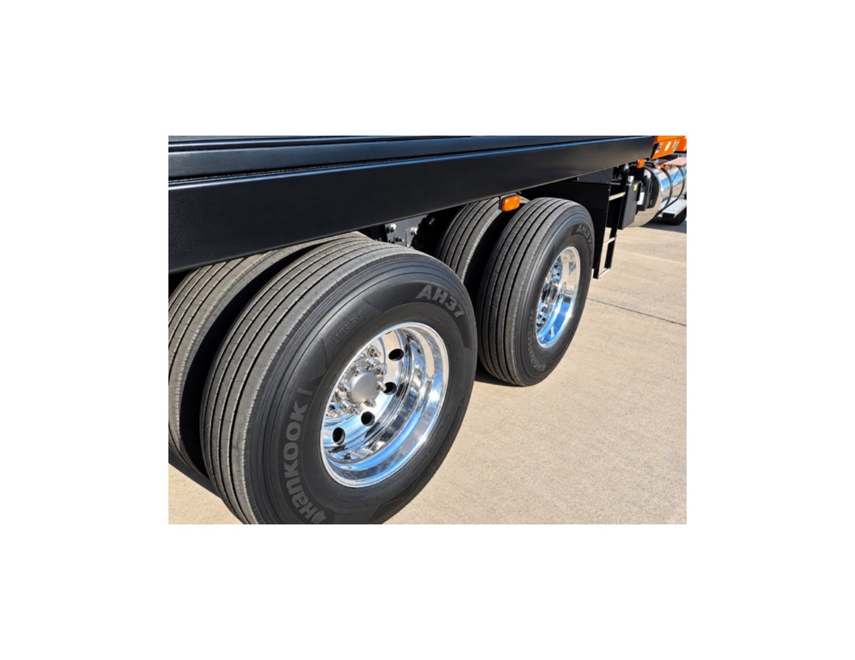 International ProStar tandem rear tires