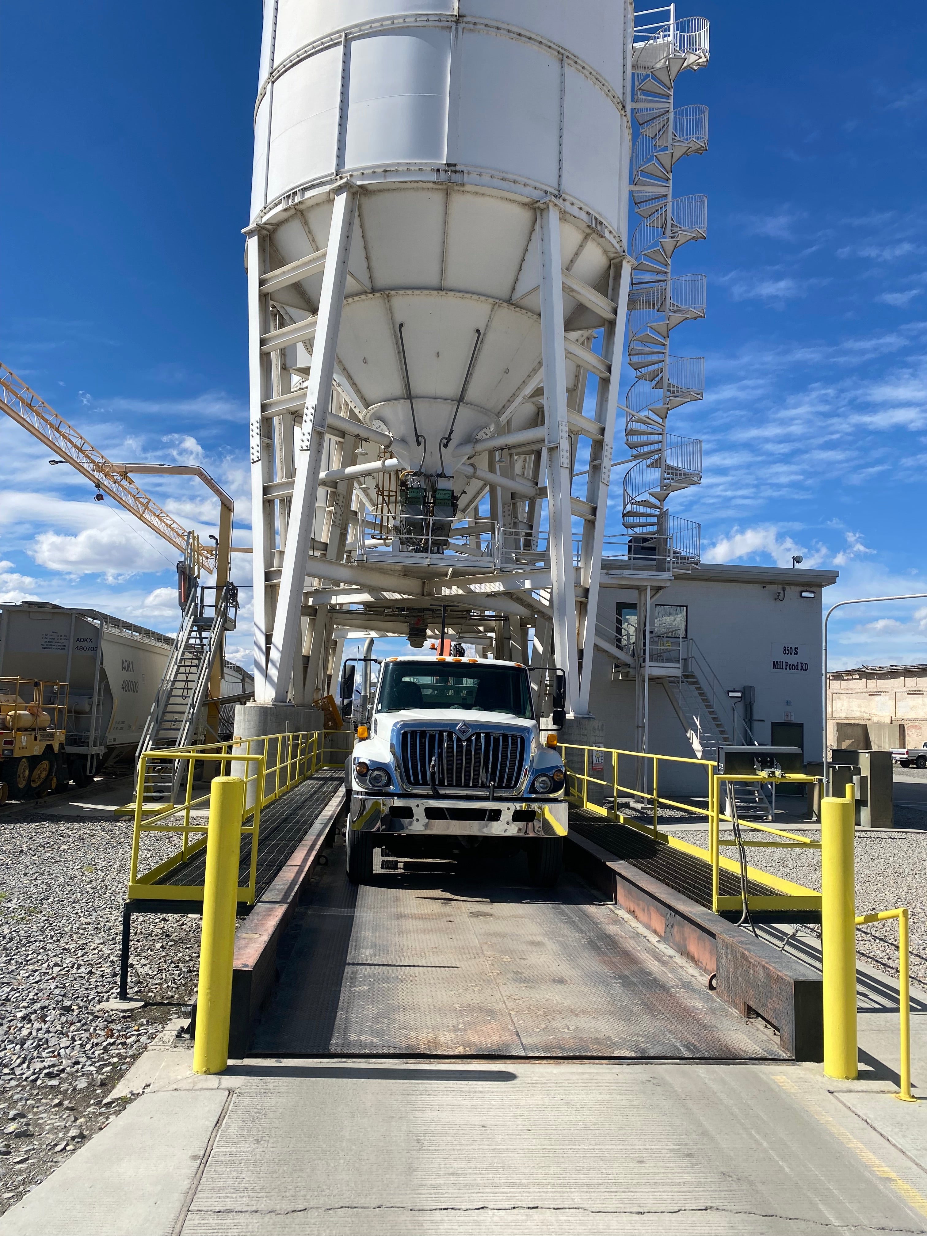 Used 2008 International WorkStar 7500 Crane Truck with Palfinger PK15002 - For Sale In Utah