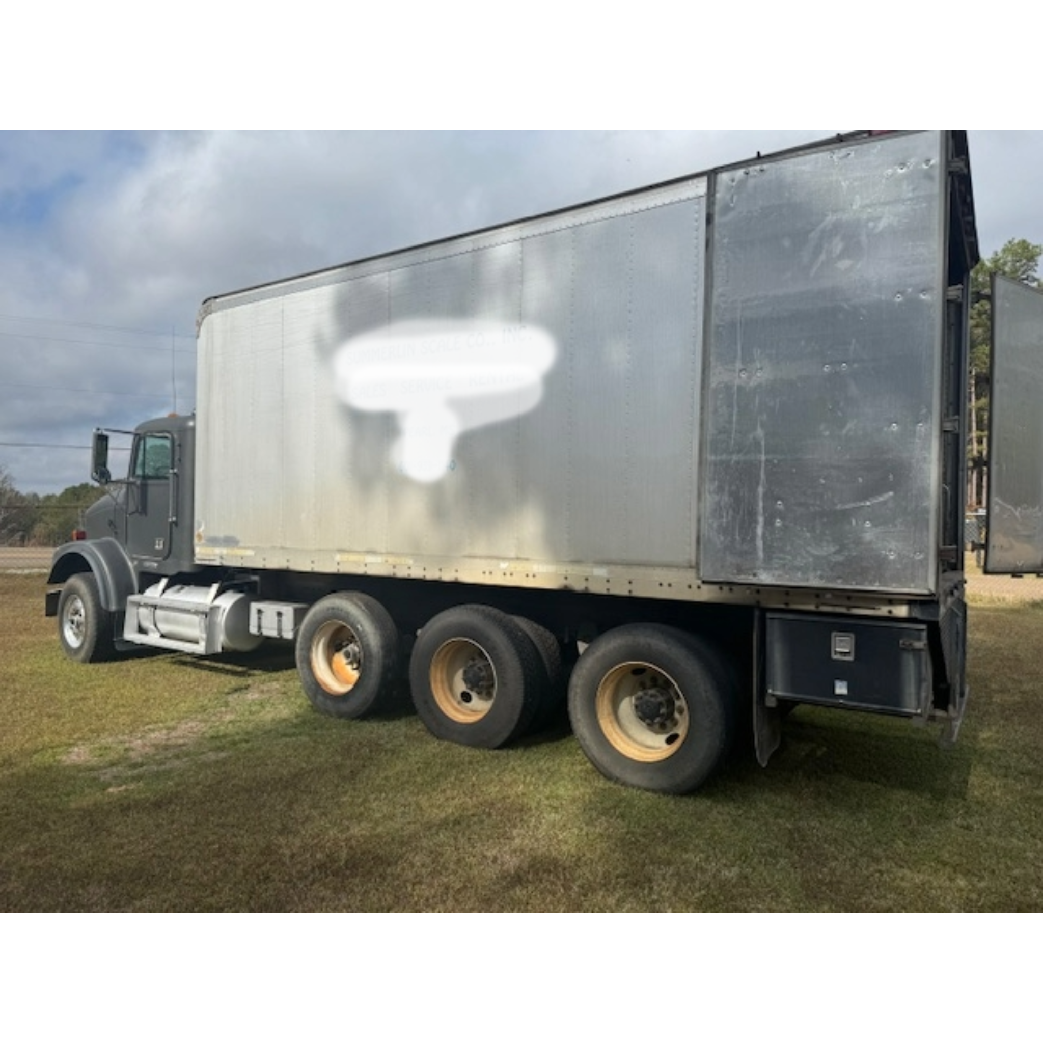 Used 1997 Freightliner Test Truck with Telescoping Boom Crane – For Sale in Mississippi