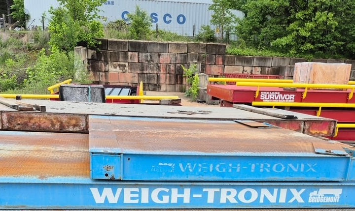 Used Avery Weigh-Tronix 10 x 11 steel deck truck scale