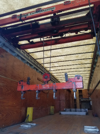 Used Trailmobile 45' Box Trailer with hydraulic crane - For Sale in Iowa