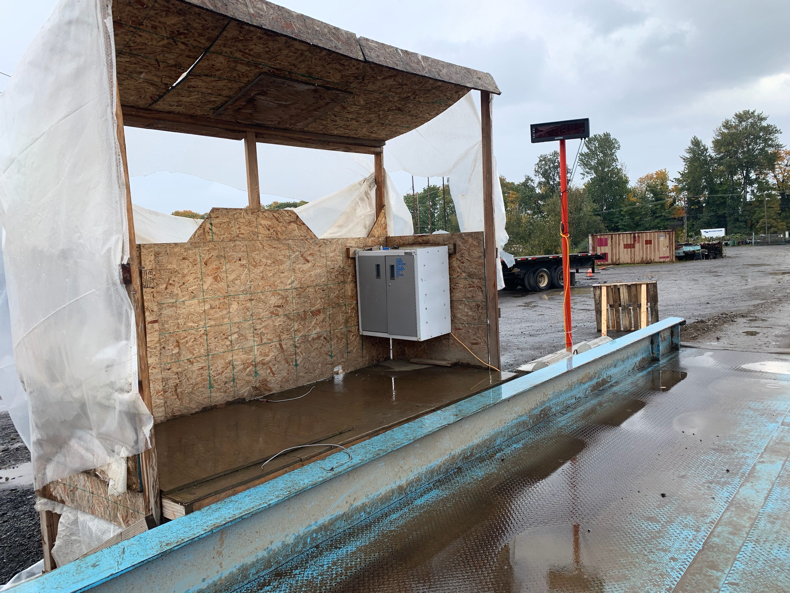 Used Pacific Industrial Scale Portable Truck Scale 90 x 10  - For Sale in Washington