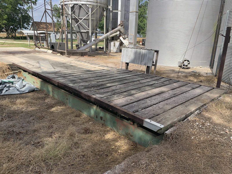 Used Howe Mechanical Truck Scale 25 x 10 - For Sale in Texas