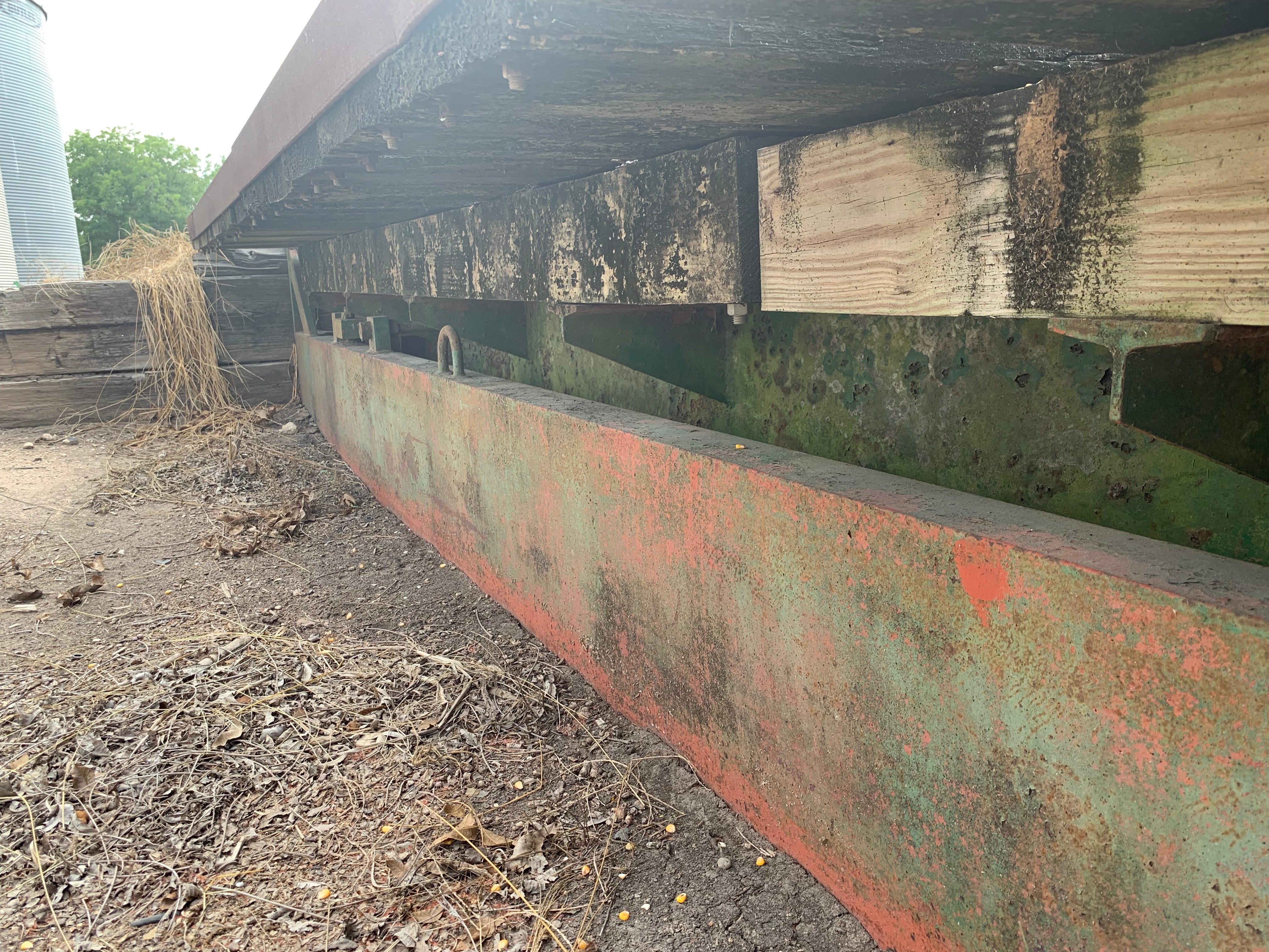 Used Howe Mechanical Truck Scale 25 x 10 - For Sale in Texas